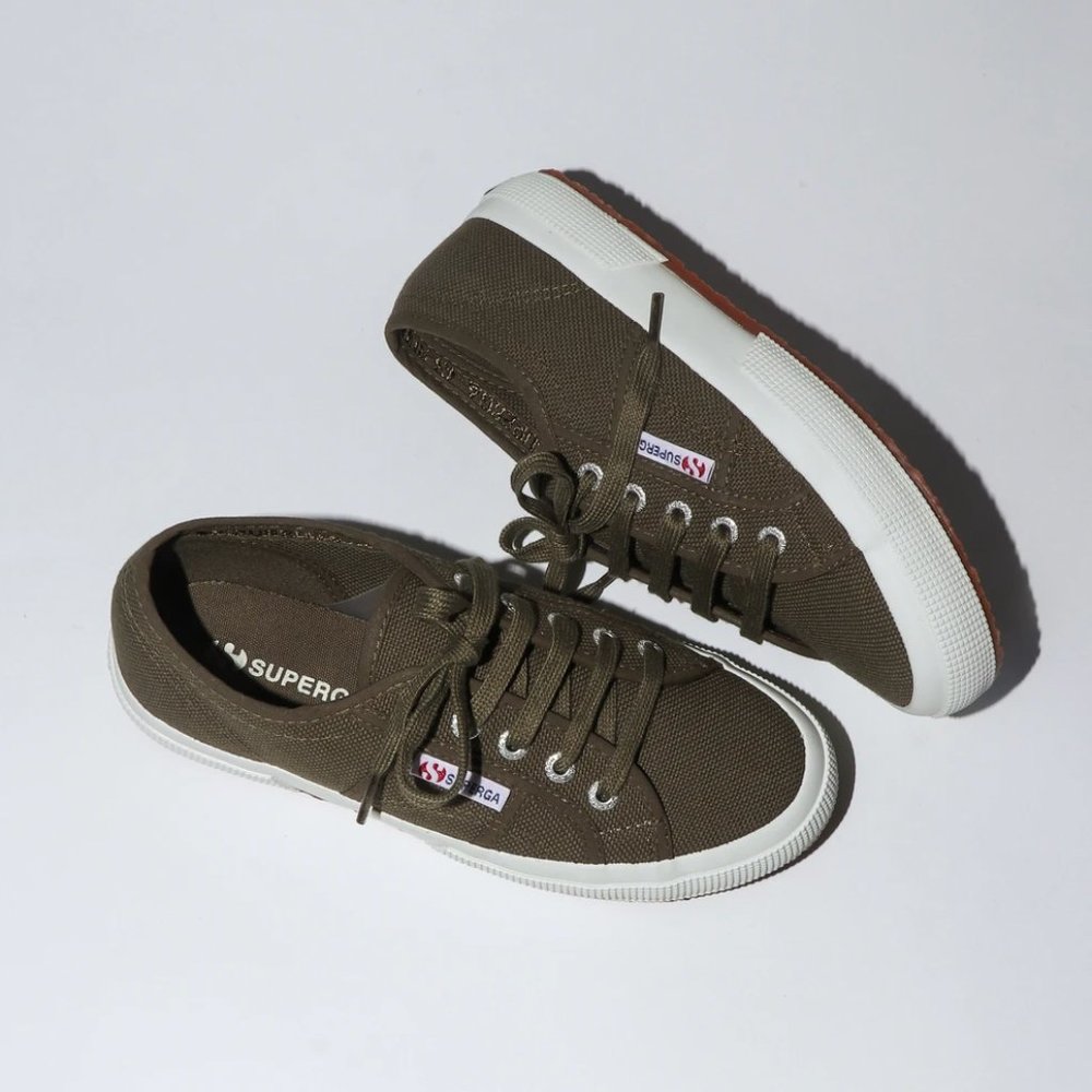 CLASSIC SUPERGA 2750 (MILITARY GREEN) - SIZE 35